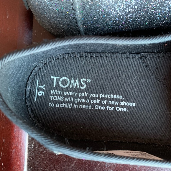 TOMS Youth Slip on Alpargata Black Glitter Shoes - Picture 6 of 11